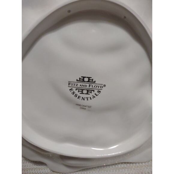 Fitz & Floyd Plaid Christmas 2063/126 Snowman Canapé New In Box 9 x 9 x 1 Inches - Picture 8 of 9